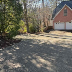 Leaf Removal by J.C. Lawn Service reviewed on December 29, 2025