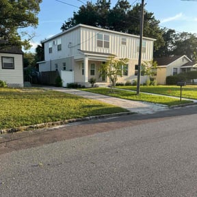 yard service by Little Helper Lawn Care reviewed on August 8, 2023