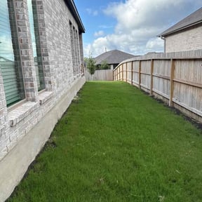 gardening service by Salvador Lawn and Tree Service reviewed on August 19, 2025