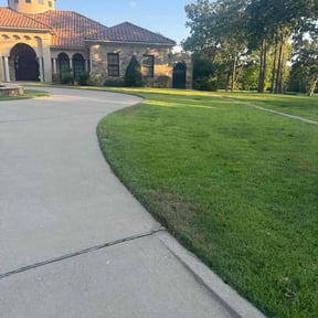 landscape maintenance by Kevreks Lawncare Service’s reviewed on January 3, 2026