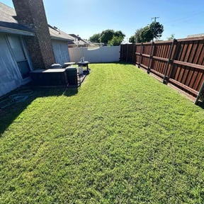 landscaping services by EMP groundskeeping LLC reviewed on August 19, 2025