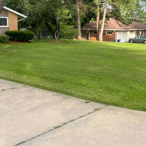 residential landscaping by Pensacola Lawn & Garden reviewed on August 16, 2025