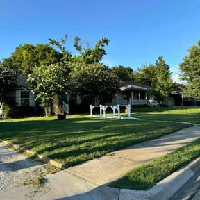yard maintenance by Abdu Lawn & Landscape reviewed on August 15, 2025