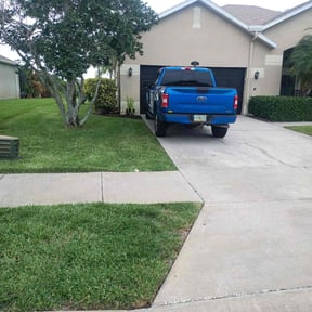 gardening service by Metro Lawns, Inc reviewed on August 19, 2025