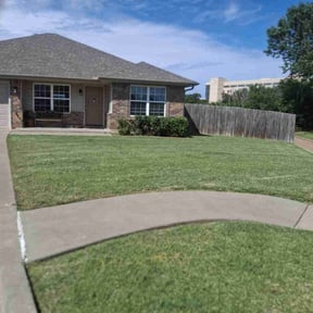 yard work by Diversified Lawn Care LLC reviewed on August 15, 2025