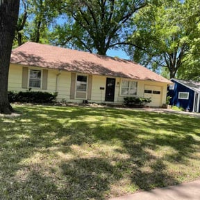 Leaf Removal by DBTerrain reviewed on September 22, 2025