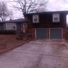 Leaf Removal by Anchor Home and Lawn LLC reviewed on August 28, 2026