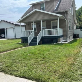 grass cutting by Cuts reviewed on October 23, 2023