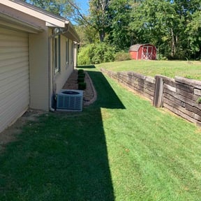 yard work by Hill Lawn Service reviewed on August 20, 2025