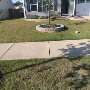 lawn care services by Mow & Blow Landscaping and More reviewed on April 21, 2025