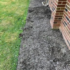 Flower Bed Weeding by All works llc reviewed on August 19, 2025