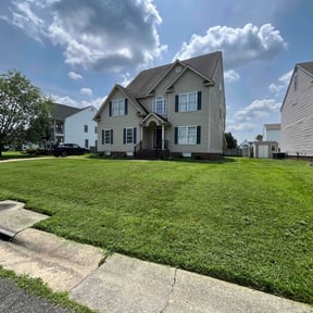 landscaping services by Js Lawn Care reviewed on August 17, 2025