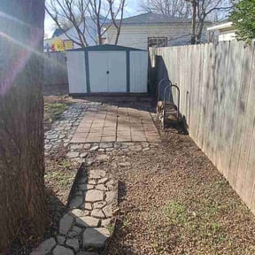 Leaf Removal by Jay-Lyns LLC reviewed on September 13, 2025