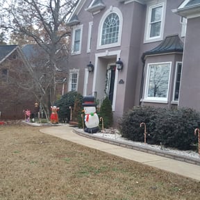 Bush Trimming by ESPINOSA JE LANDSCAPING LLC reviewed on August 18, 2025