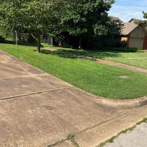 landscaping services by Meuniot Enterprises reviewed on August 21, 2025