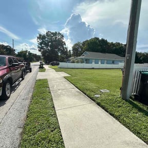 landscape maintenance by ACDServ LLC reviewed on November 19, 2025