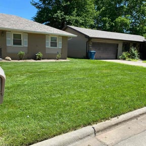 landscaping by Olivares Gardening reviewed on August 16, 2025