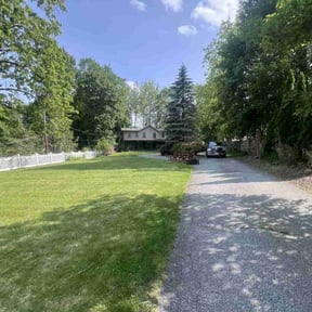 yard maintenance by Alltrade Services reviewed on August 17, 2025