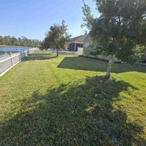 landscaping by Sargent Lawncare reviewed on August 19, 2025