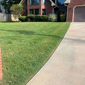 landscaping services by Off-Duty Lawn Care reviewed on November 23, 2025