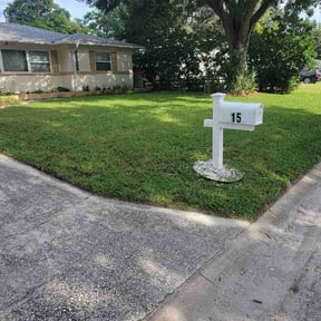 yard service by Solid Ground Landscaping reviewed on August 20, 2025