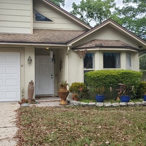 Bush Trimming by Fosterslawn and aeration LLC reviewed on August 18, 2025