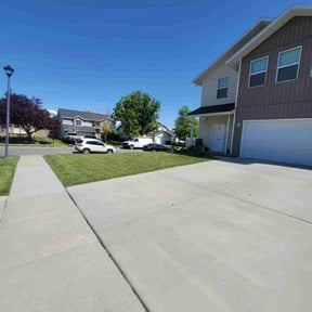 yard maintenance by JAK Handyman Services reviewed on August 15, 2025