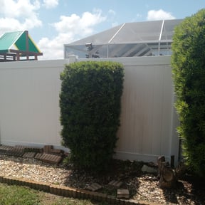 Bush Trimming by Elias Landscaping reviewed on August 15, 2025