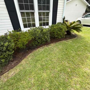 Flower Bed Weeding by AB landscaping reviewed on August 2, 2026