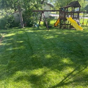 landscaping services by Fraire landscaping reviewed on August 19, 2025