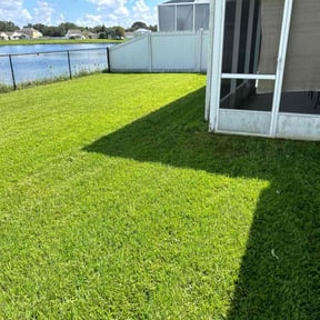 landscape maintenance by Ultimate Landscape Contractor reviewed on January 8, 2026