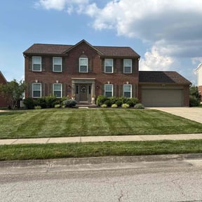 gardening service by Robby&#039;s Landscaping reviewed on November 24, 2025