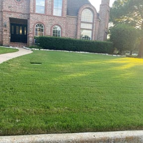 yard work by N2theoutdoors lawn and landscaping reviewed on December 20, 2025