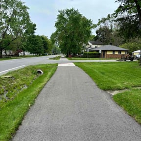 landscape maintenance by Clean Green Cutz reviewed on August 17, 2025