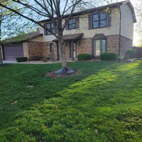 landscape maintenance by Miller’s Lawncare reviewed on August 17, 2025