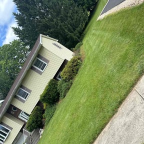 lawn service by Camp ground lawn Care zztr,u reviewed on May 4, 2024