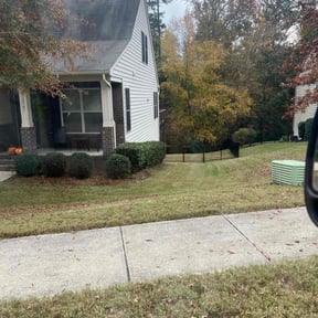 Bush Trimming by Done Right Lawn & Landscaping reviewed on August 21, 2025