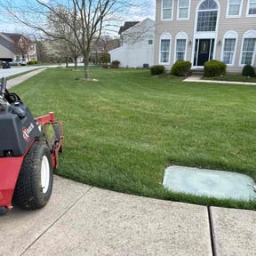 residential landscaping by Fast -N- Proud reviewed on November 24, 2025