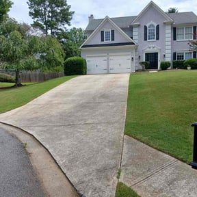 yard service by Thompson&#039;s lawn care &amp; specialist  reviewed on November 24, 2025