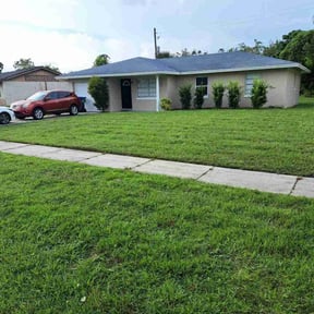 turf care by A Cut Above reviewed on April 30, 2024