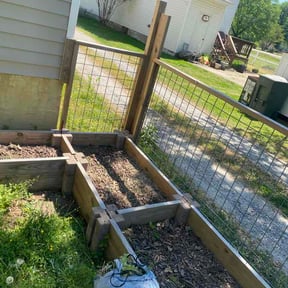 Flower Bed Weeding by Hillbillielawncarellc reviewed on April 22, 2026