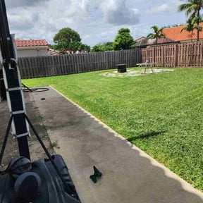 grass cutting by Dynamic Possibilities LLC reviewed on September 22, 2023