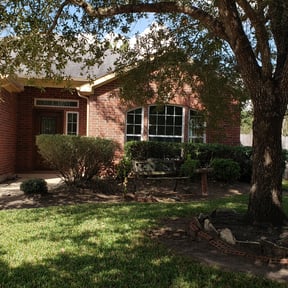 Bush Trimming by Weekend Warrior Landscaping reviewed on August 19, 2025