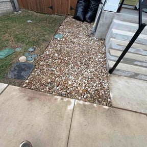 Flower Bed Weeding by Takeover KC Property Maintenance reviewed on October 20, 2025