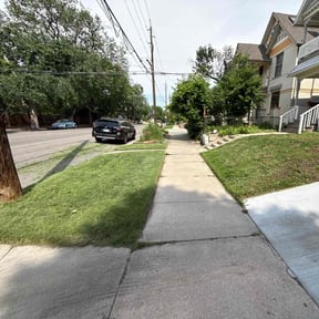 residential landscaping by Happy Days Lawn Service reviewed on May 1, 2025