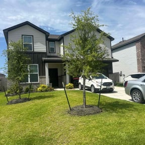 yard work by Scott's Landscaping And Pool Service reviewed on August 17, 2025