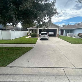 gardening service by T's lawn care & maintenance reviewed on August 19, 2025