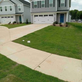 landscaping services by Hargett lawn services reviewed on August 18, 2025