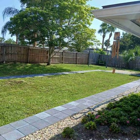 yard maintenance by Steele lawns reviewed on August 18, 2025