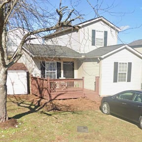 Flower Bed Weeding by Simple Solution Home Services reviewed on April 13, 2024